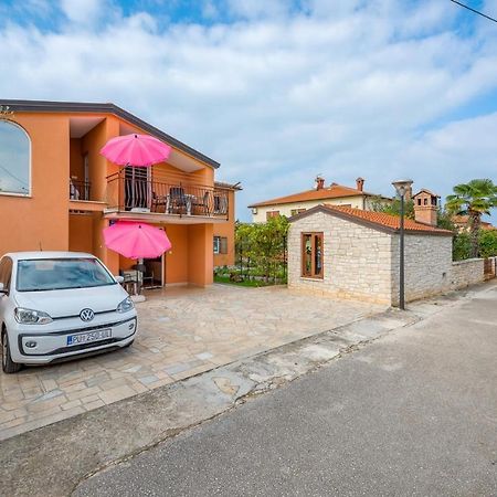 Ferucio House With Apartments Umag Exteriör bild